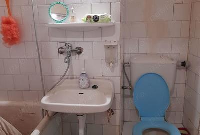 Apartament 2 camere et 4 - 1