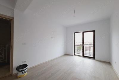 Casă cu 5 camere cu Teren 270 Mp în Girocului