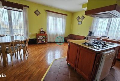 Casă cu 4 camere în Central - 12