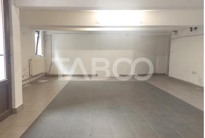 Spatiu de inchiriat 52mp  pretabil after school birou central Cisnadie - 3
