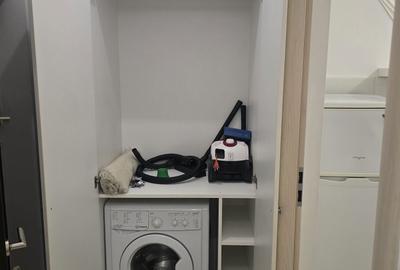 Garsonieră decomandată în Roșu