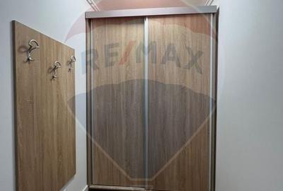 DE INCHIRIAT apartament cu parcare langa Casa Crisan - 7