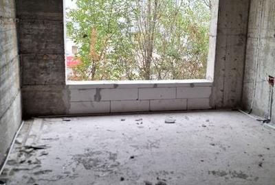 Ap 2 camere decomandat etaj 3 metrou Aparatorii Patriei comision 0 - 3