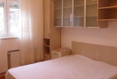 Apartament cu 2 camere semidecomandat în Dacia