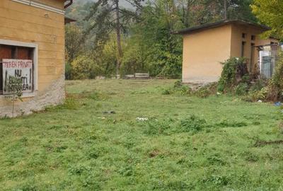 Teren de 3000 mp, în Central - 2
