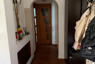 Apartament cu 2 camere decomandat în Rahova - 10