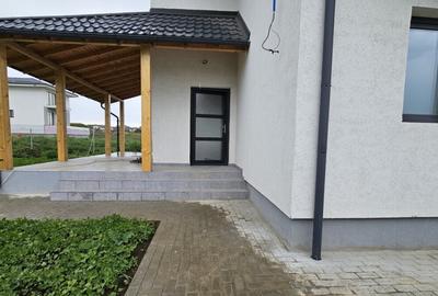 Casă cu 5 camere cu Teren 490 Mp în Păulești - 29