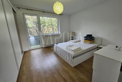 Apartament cu 3 camere decomandat în Florești