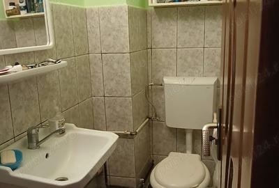Apartament decomandat, 3 camere, 2 bai, izolat, etaj 1 - Motru, Gorj - 10