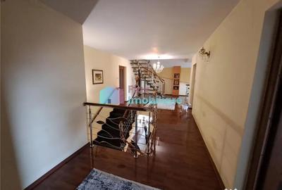 Casă cu 7 camere cu Teren 2000 Mp în Șcheia - 7