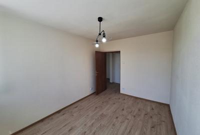 Apartament cu 2 camere semidecomandat, mobilat în Pajura - 6