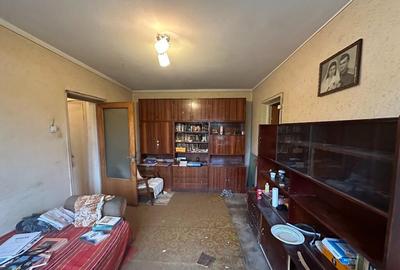 Apartament cu 3 camere semidecomandat în Nord