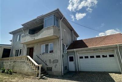 Casa S+P+1E cu Teren de 854 mp, Pretabila pentru Doua Familii - 2