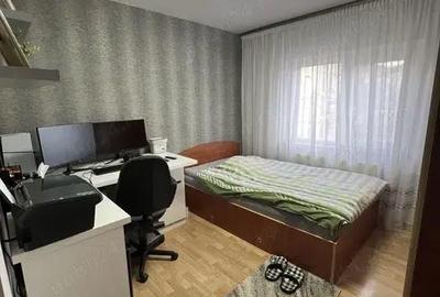 Apartament cu 3 camere semidecomandat în Aradului - 5