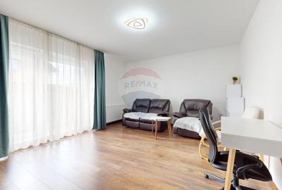 Apartament cu 2 camere decomandat, mobilat în Tractorul - 3