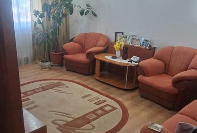 Apartament cu 3 camere decomandat în Exterior Vest - 5