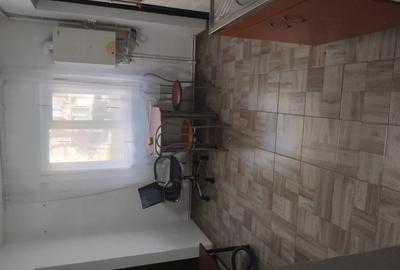 Apartament cu 2 camere decomandat în Petros