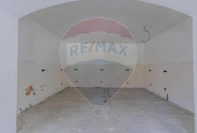 Casă cu Teren 1642 Mp în Hoghiz - 14