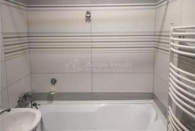 Apartament cu 3 camere decomandat în Micro II - 11
