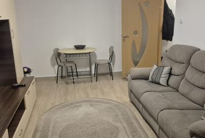Apartament cu 2 camere decomandat în Berceni