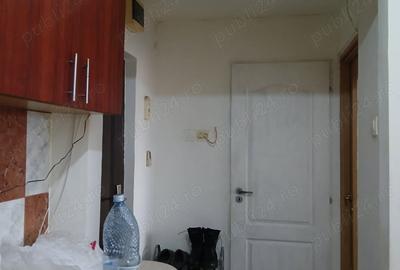 Apartament cu 2 camere decomandat în Fratelia