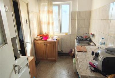 Apartament cu 3 camere semidecomandat, mobilat în Podu Roș - 6
