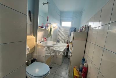 Apartament cu 3 camere, semidecomandat,etaj intemediar, zona Dambovita - 8