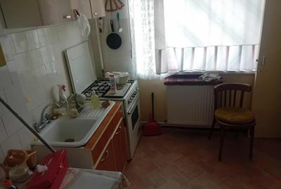 Apartament 2 cam ultracentral 50mp etaj 2 centrala termica termoizolat Apartament 2 cam ultracentral 50mp etaj 2 centrala termica termoizolat - 7