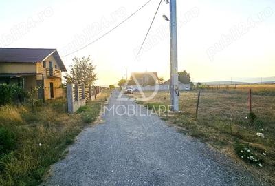 Teren de 800 mp, în 9 Mai - 1