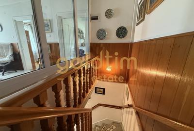 Casă individuală cu 7 camere cu Canalizare în Cornu - 26