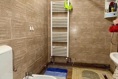 Apartament cu 3 camere decomandat în Central - 3