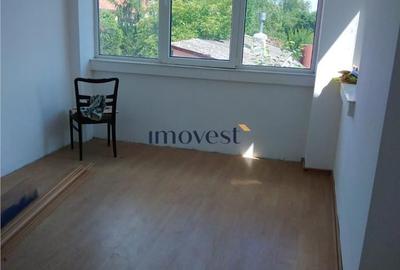 Casă cu 6 camere cu Teren 600 Mp în Păulești - 3