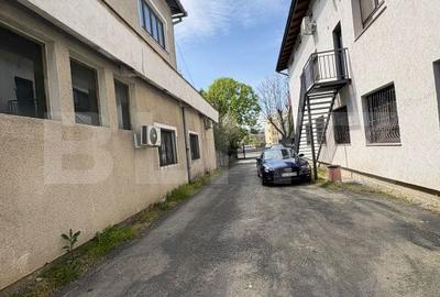 Spațiu comercial, de 48 mp, în Central - 7