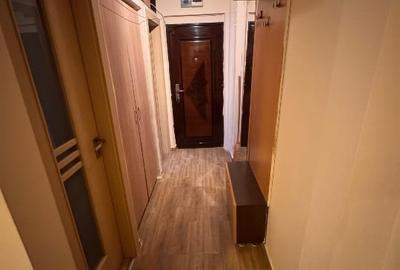 Prima chirie: apartament cu 3 camere decomandat - 2