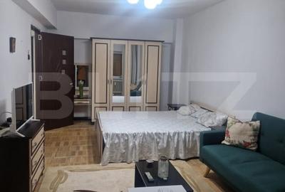 Garsonieră decomandată, mobilată în Calea București