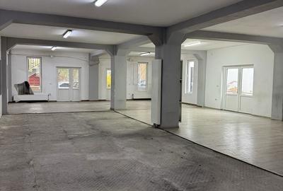 Spațiu comercial, de 400 mp, în Central - 1