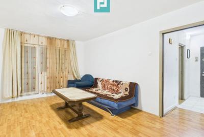 Apartament spațios cu 3 camere, decomandat - 12