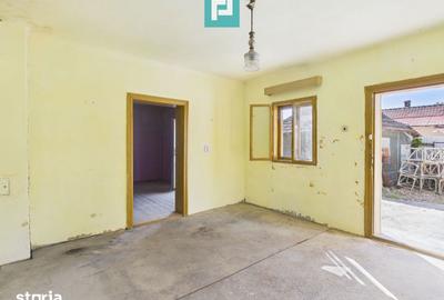 Casă cu 5 camere cu Teren 700 Mp în Girișu de Criș - 4