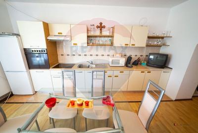 Vand/ schimb casa , 2 apartamente , curte si gradina. Teren 500 mp. - 14