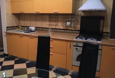 Apartament cu 2 camere decomandat în 13 Septembrie