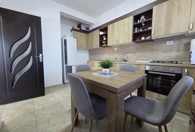 Casă cu 4 camere cu Teren 2000 Mp în Agighiol - 14