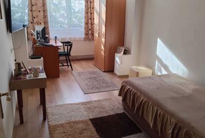 Apartament cu 4 camere decomandat în Central - 6