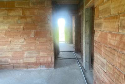 Casă cu 3 camere cu Teren 290 Mp în Sintești - 4