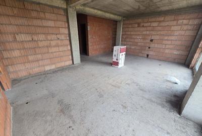 Apartament cu 2 camere semidecomandat în Moșnița Nouă - 15