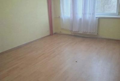 Apartament cu 3 camere decomandat în Rogerius - 3
