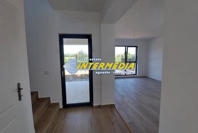 Casă individuală cu 4 camere cu Teren 250 Mp în Micești - 14