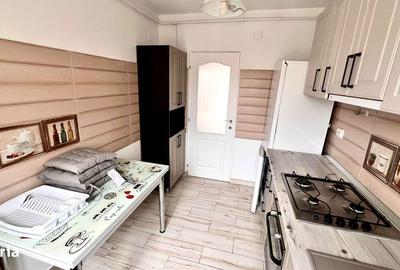 Apartament cu 3 camere decomandat, mobilat în Tătărași - 1
