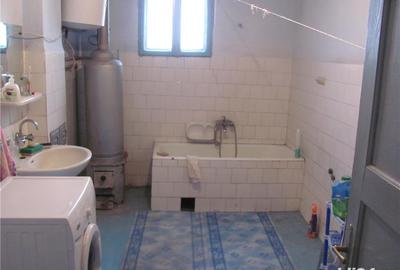 Casă cu 6 camere cu Teren 1400 Mp în Dudeștii Vechi - 5