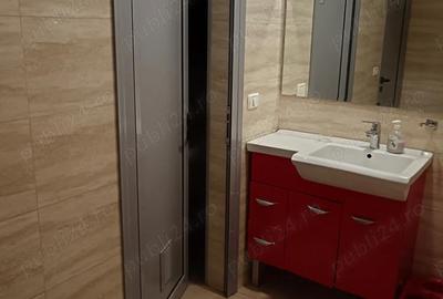 Spațiu comercial, de 239 mp, în Central - 6