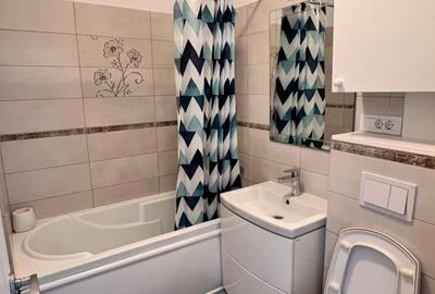 Apartament cu 3 camere decomandat în Tătărași